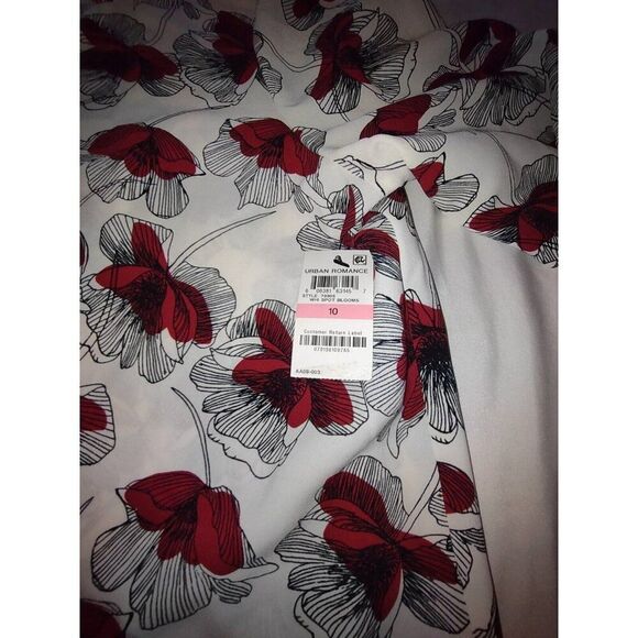5/$25 NWT Sz 10 Womens Surplice Pullover Blouse Tunic Red White Floral - Picture 4 of 6